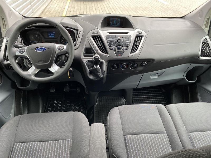 Ford Transit Custom 2,2 TDCi 92kW 9Míst L2 - fotka 9 z 24