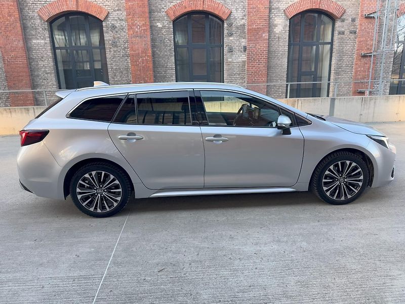 Toyota Corolla (2024) Touring Sport MC23 1,8  - fotka 6 z 22