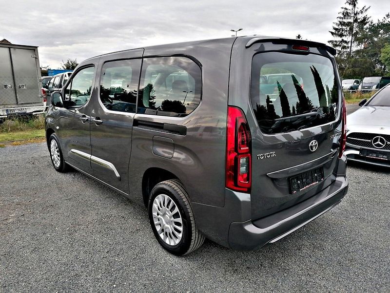 Toyota ProAce City Verso (2021) 1.2 T 7-míst Long,Shuttle - fotka 5 z 26