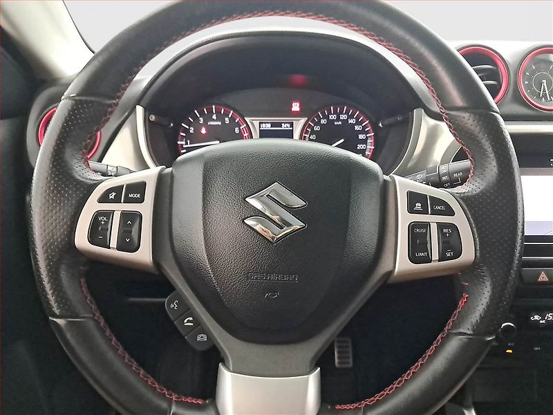 Suzuki Vitara (2017) S 1.4 BoosterJet, ČR,1.maj - fotka 19 z 21