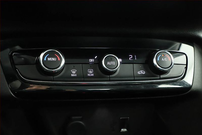 Opel Corsa (2021) Edition 50 kWh, SoH 92% - fotka 13 z 18