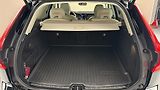 Volvo XC60 2.0 B4 AUT AWD Plus Dark - náhled 17