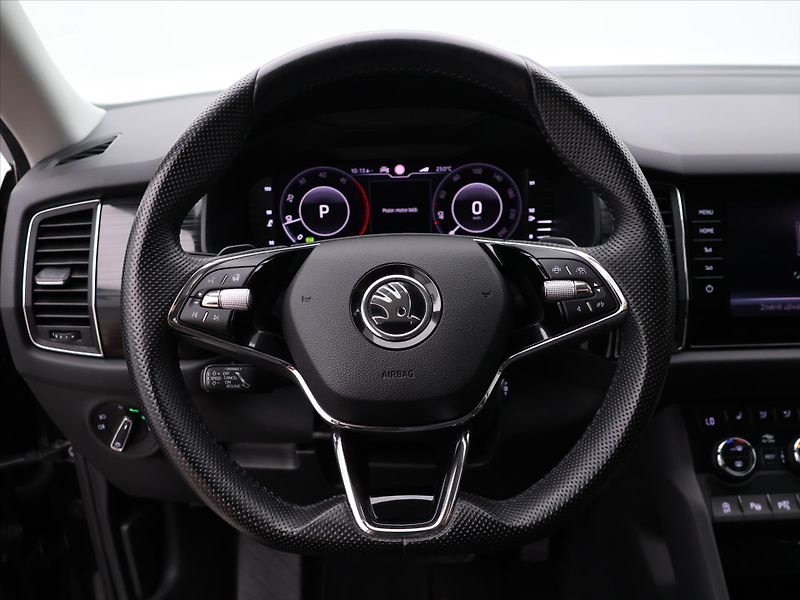 Škoda Kodiaq 2,0 TDI 147kW DSG Style 4x4 CZ - fotka 15 z 34