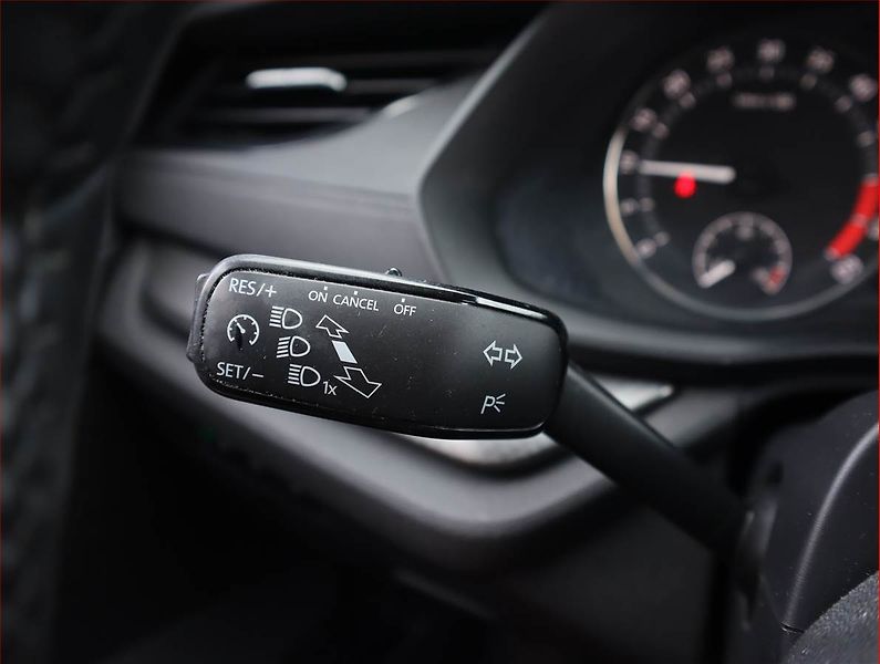 Škoda Octavia (2022) Ambition 2.0 TDI, Tempomat - fotka 15 z 20