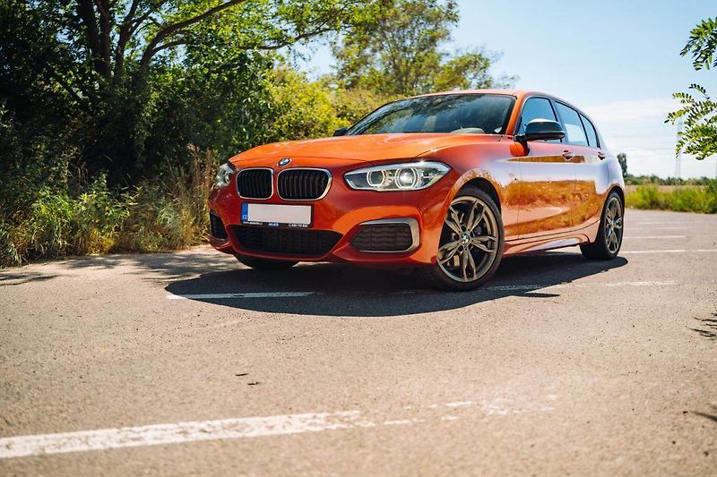 BMW Řada 1 (2016) M140i xDrive - fotka 5 z 31