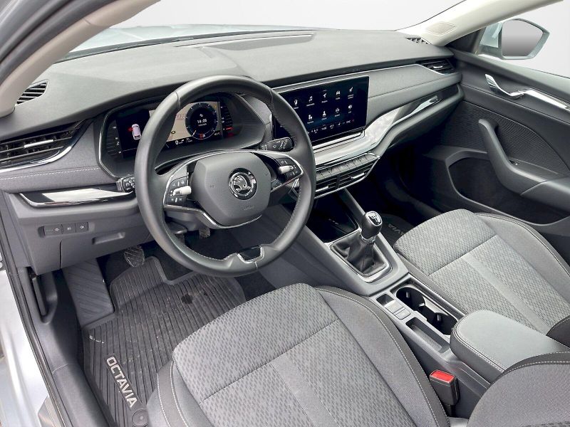 Škoda Octavia (2023) 1.5 TSI 110kW Style Plus Combi - fotka 5 z 35