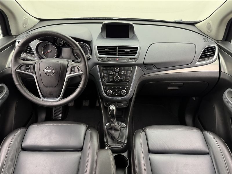 Opel Mokka 1,6 i COSMO KŮŽE VÝHŘEV KAMERA - fotka 7 z 32