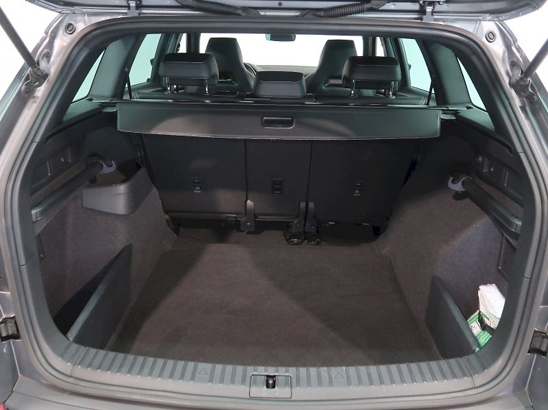 Škoda Kodiaq (2023) SPORTLINE 2.0TSI 140KW 4x4 DSG - fotka 41 z 42