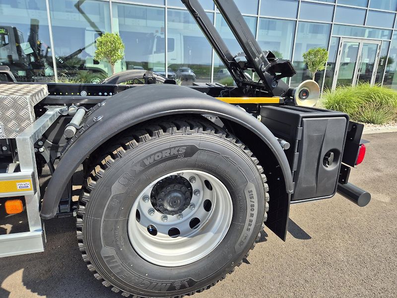Iveco Eurocargo 180E28 HIAB 102 KONTEJNER  - fotka 11 z 23