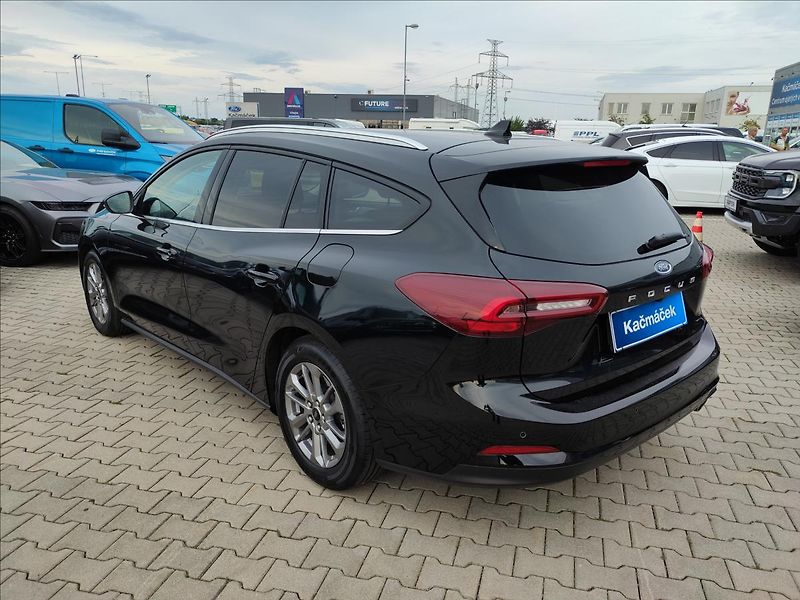 Ford Focus 1,5 EcoBlue 85kW TitaniumX AUT - fotka 3 z 41
