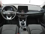 Hyundai i30 (2022) 1.5DPi, 1.maj,ČR, servis - náhled 8