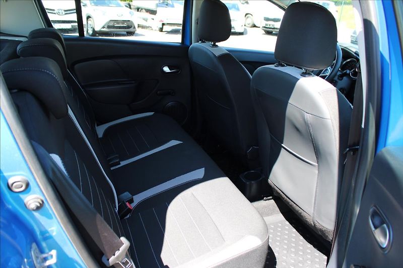 Dacia Sandero 0,9 STEPWAY KLIMA, SERVISKA - fotka 18 z 25