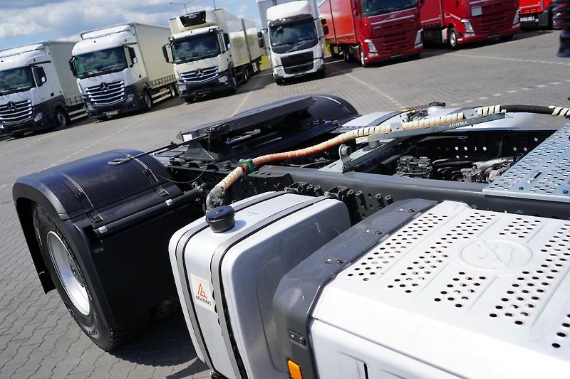 Mercedes-Benz (2022) AROCS / 2053 / ACC / E 6 / MP  - fotka 43 z 48