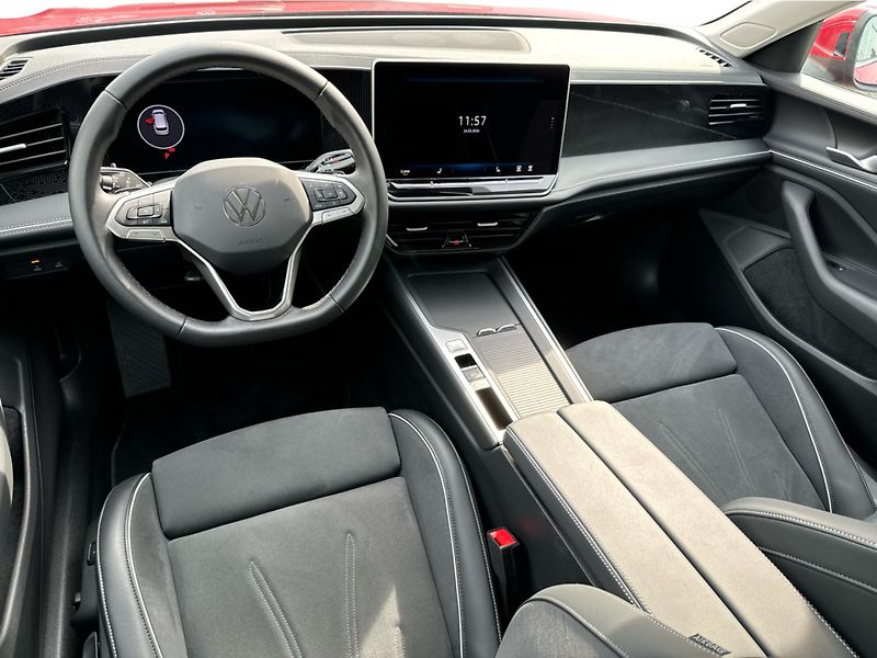 Volkswagen Passat Business 1.5 eTSI 110 kW DSG V - fotka 10 z 24