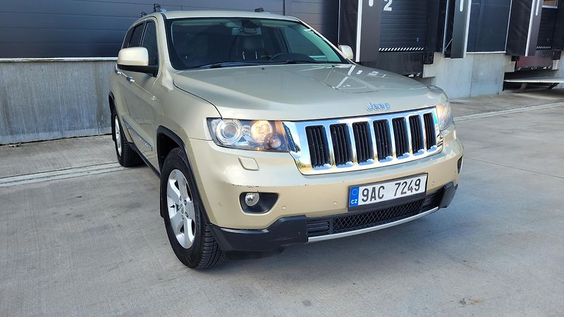 Jeep Grand Cherokee 3,0 CRDI 4x4 - fotka 1 z 21