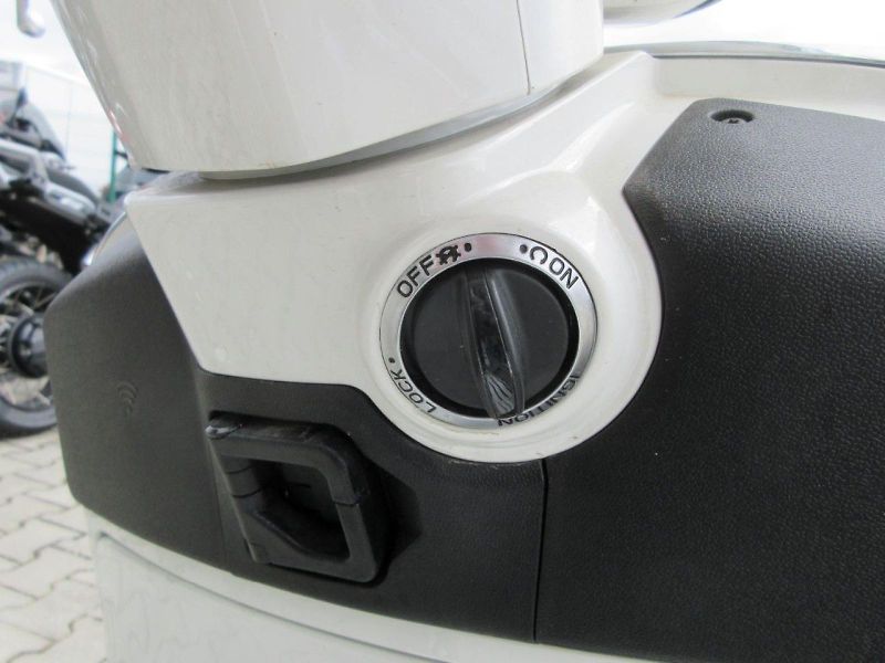 Vespa (2025) GTS 310 SuperTech e5+ - fotka 6 z 10