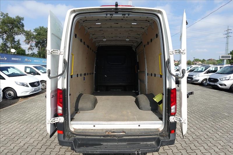 Volkswagen Crafter 2,0 TDI  VW L2H2 KLIMA - fotka 10 z 33