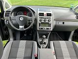 Volkswagen Touran 1.6 MPI 75KW,7MÍST,DIGI,NAVI - náhled 35