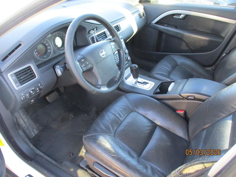 Volvo XC70 (2007) 2,4 AWD servis doložen - fotka 9 z 11