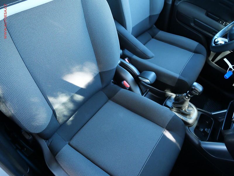 Citroën C3 Aircross (2020) 1.2PT, Shine, navi - fotka 11 z 19