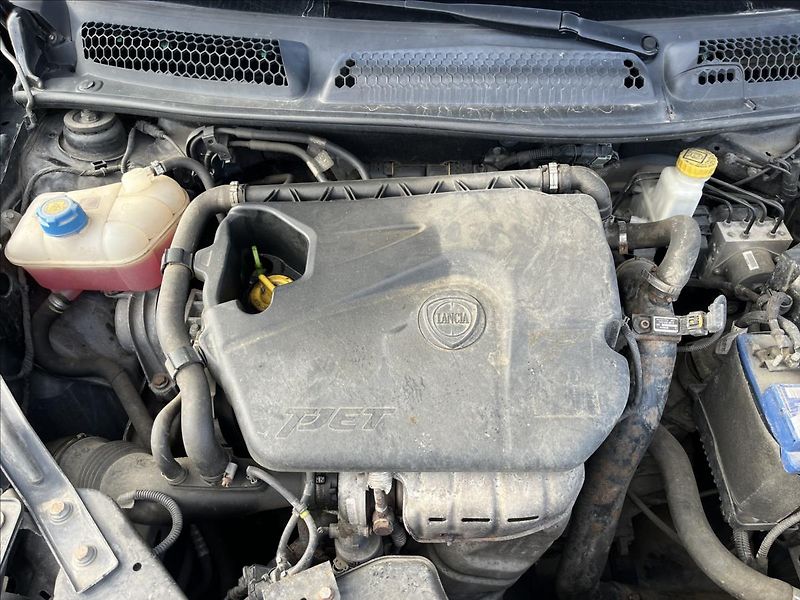 Lancia Delta 1,4 i 110 KW KLIMA ALU STK9/28 - fotka 29 z 35