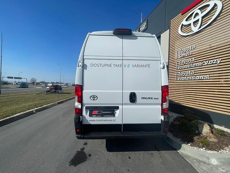 Toyota Proace Max 2.2D L4H3 4D VAN 2.2L 180 6MT - fotka 6 z 26