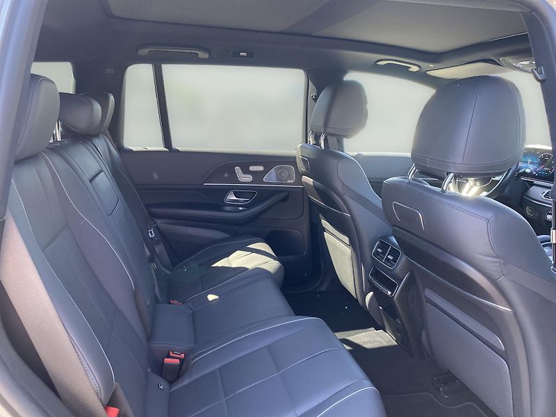 Mercedes-Benz GLS GLS 580 4M AMG E-ACTIVE - fotka 19 z 28
