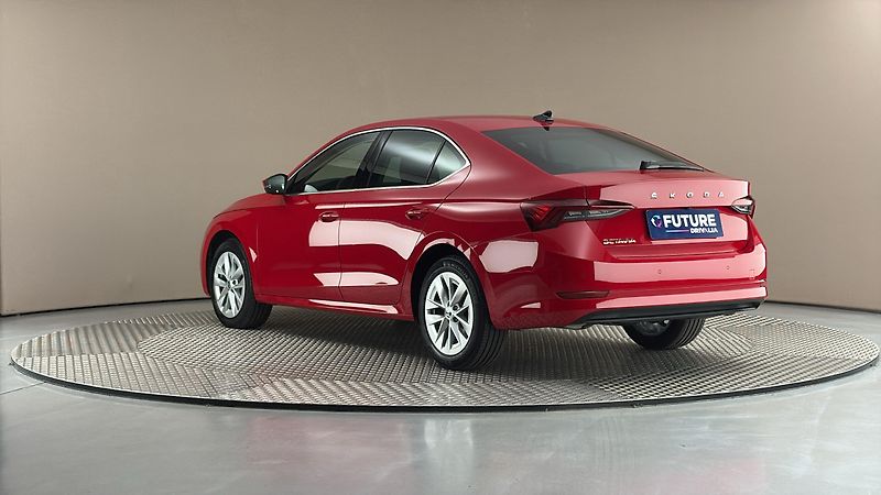 Škoda Octavia 2.0 TDI DSG Style - fotka 2 z 27