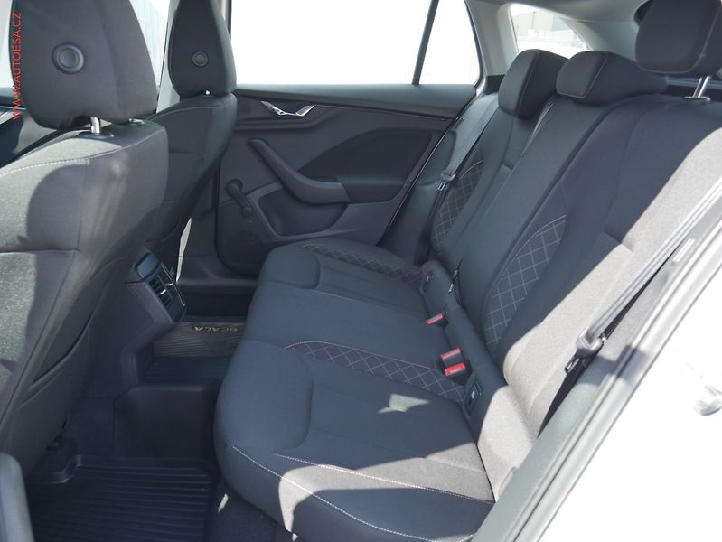 Škoda Scala (2019) 1.0 TSi, ČR, Ambition - fotka 10 z 22