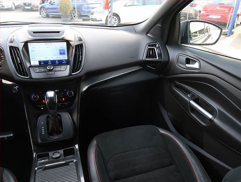 Ford Kuga (2019) ST-Line 2.0 TDCi, 4X4 - fotka 8 z 22