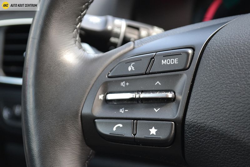 Hyundai i30 FB FL 1,0T- GDI FAMILY NAVI - fotka 34 z 42