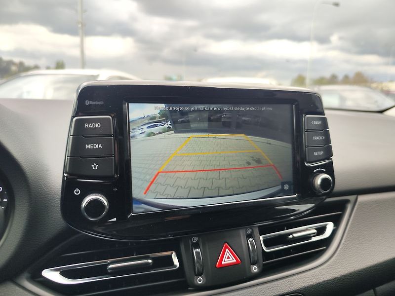 Hyundai i30 1.5 T-GDI/117kW Smart - fotka 16 z 30