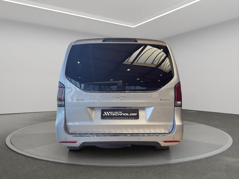 Mercedes-Benz Třídy V (2025) V 300 D 4MATIC L - fotka 6 z 25