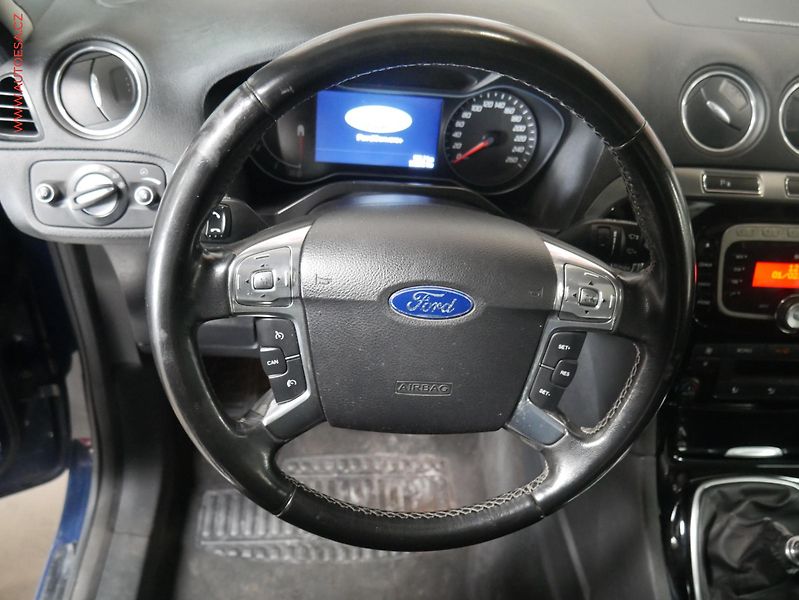 Ford Galaxy (2011) 2.2 TDCi, ČR, Ghia, panor - fotka 14 z 20