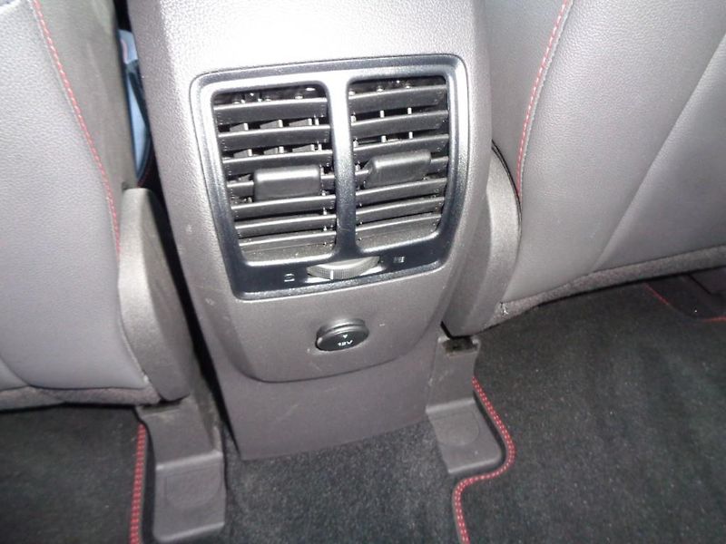 Ford Kuga 1.5 EcoBoost  ST Line  110 kW - fotka 23 z 28