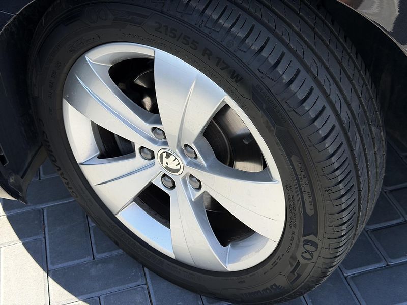 Škoda Superb (2018) 2.0 TDi 110 kw/Style - fotka 8 z 20
