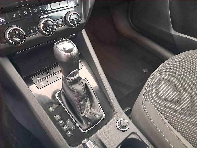 Škoda Octavia (2017) 2.0 TDI, Automat, Navi - fotka 18 z 18