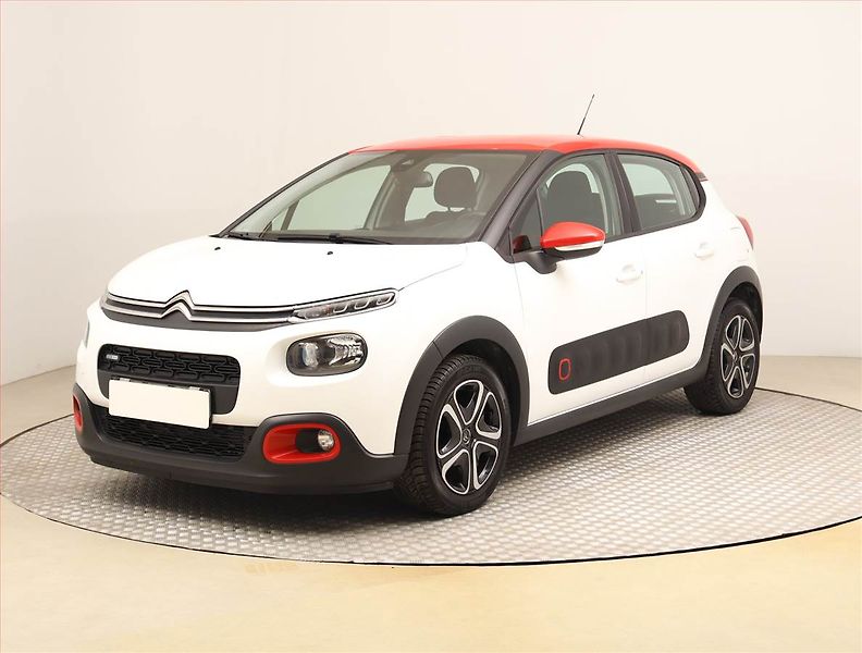 Citroën C3 (2017) 1.2 PureTech, Tempomat - fotka 2 z 19