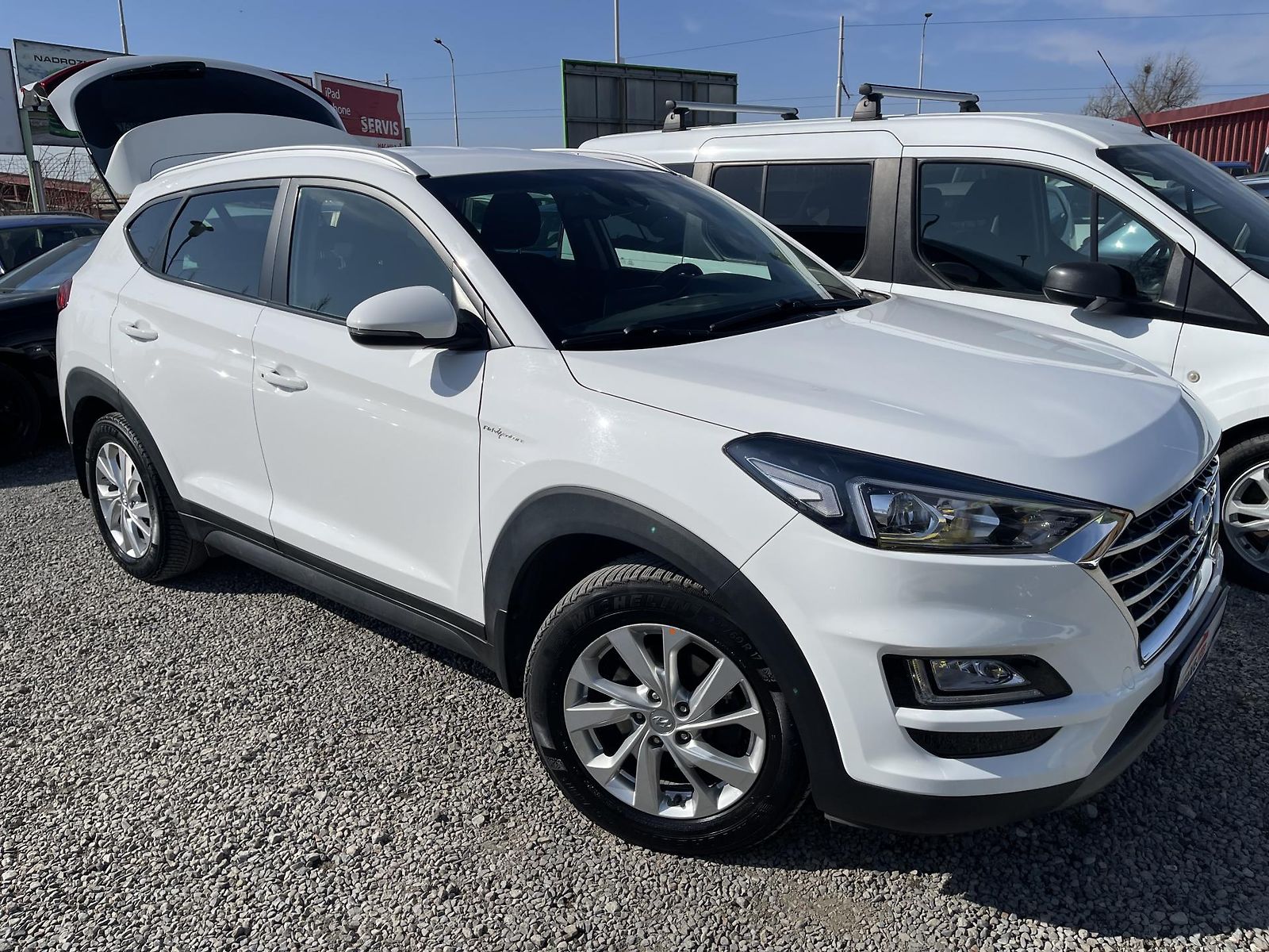 Hyundai Tucson 2.0d 136 KW AT 4x4 DPH-Top-ČR! | Největší inzerce ...
