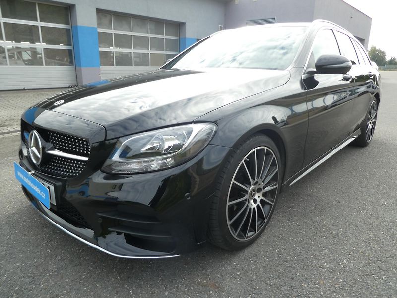 Mercedes-Benz Třídy C C 300D 180kW Kombi AMG LINE  - fotka 1 z 18