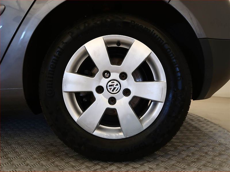 Volkswagen Golf (2006) 1.4 16V, Serv.kniha - fotka 14 z 14