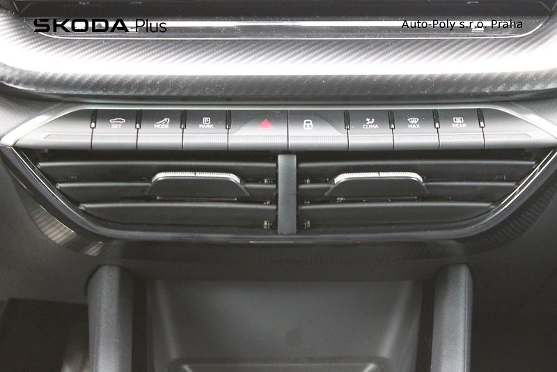 Škoda Octavia (2025) 2.0 TDI 110 kW Sportline - fotka 17 z 25