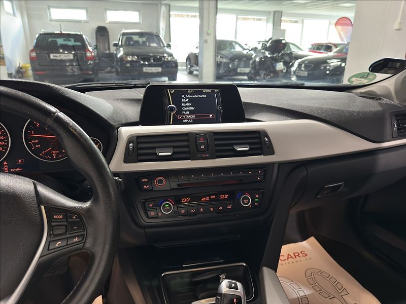 BMW Řada 3 2,0   320i 135KW BI-XEN KŮŽE T - fotka 14 z 46