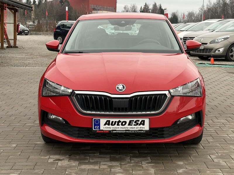 Škoda Scala (2019) 1.6 TDi, Ambition, DSG, LED - fotka 2 z 19