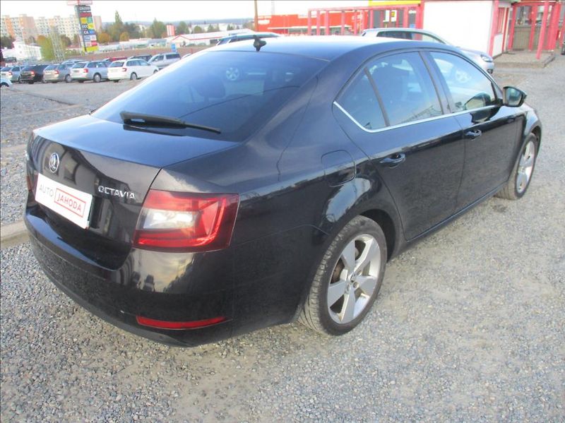 Škoda Octavia 2,0 TDI, Style,DSG,navi,DPH,CZ - fotka 5 z 29