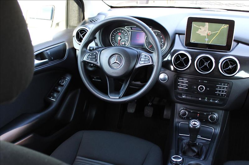 Mercedes-Benz Třídy B 180d  NAVI,serviska,MANUAL - fotka 10 z 31