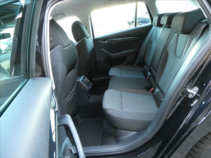 Škoda Octavia 1,5 TSi 110kW DSG 1.majitel - fotka 26 z 51