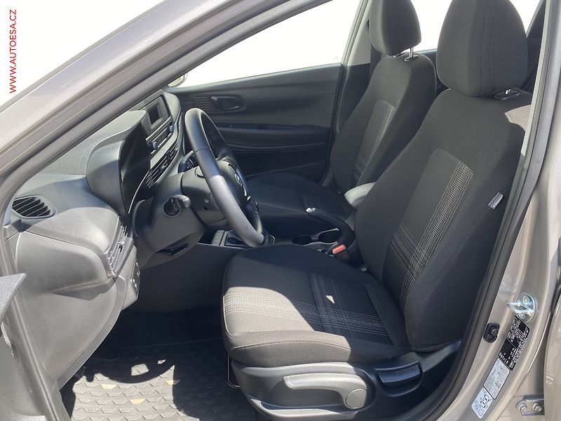 Hyundai i20 (2023) 1.2 MPI, 1.maj,ČR, Comfort - fotka 9 z 16