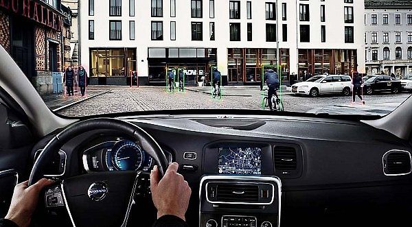 Volvo XC70.