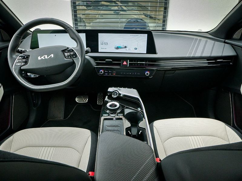 Kia EV6 GT Line*AWD*REZERVACE - fotka 8 z 11
